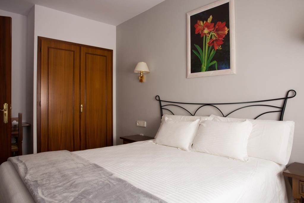 Hotel Bruna エステリ・ダネウ エクステリア 写真