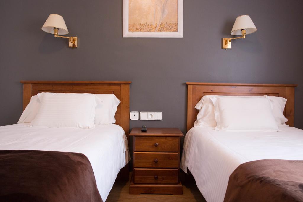 Hotel Bruna エステリ・ダネウ エクステリア 写真