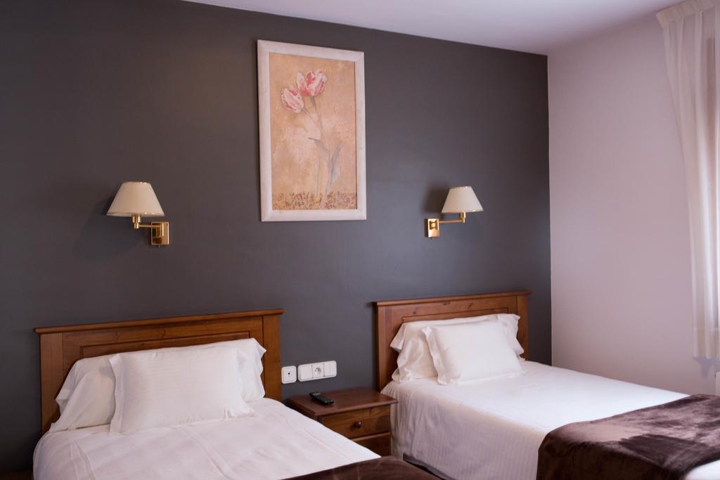Hotel Bruna エステリ・ダネウ エクステリア 写真